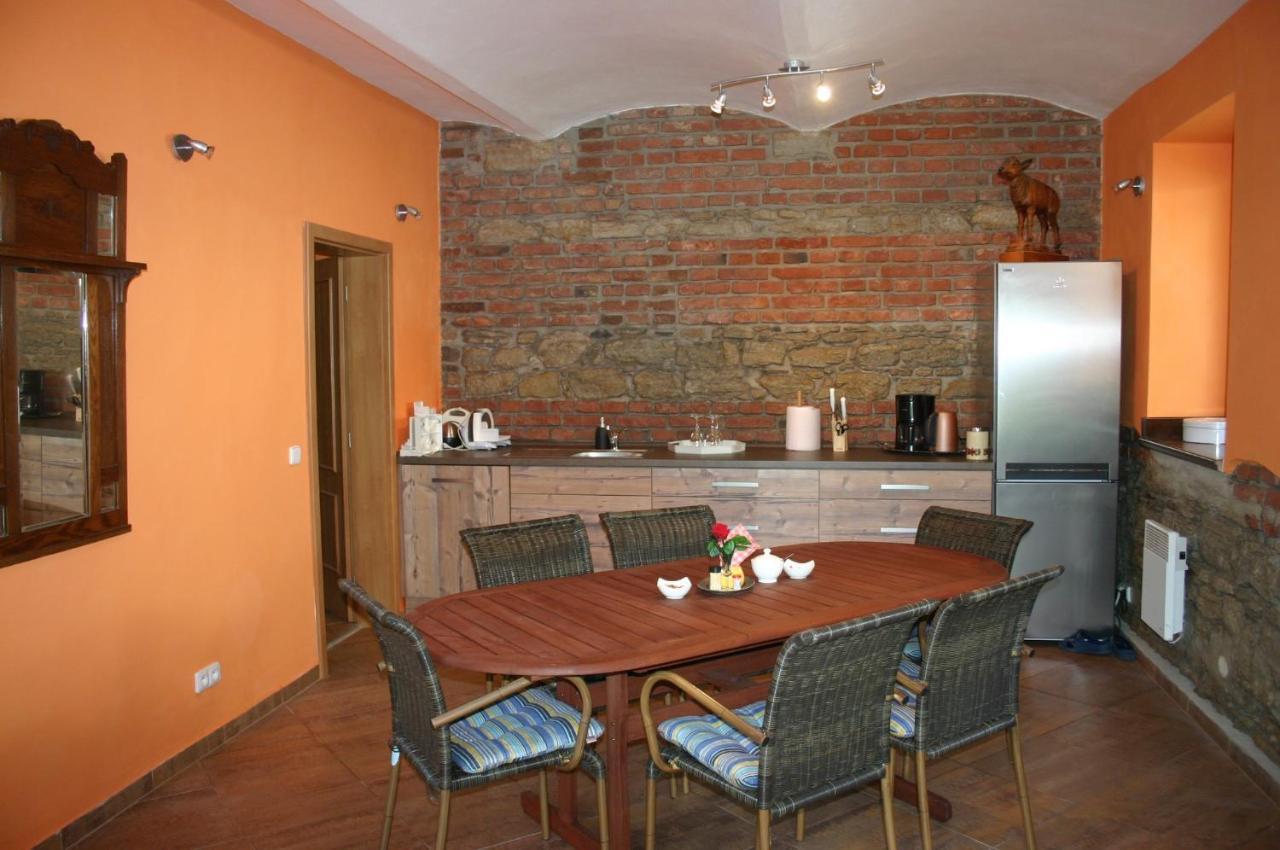 Penzion Art Kutna Hora Bed & Breakfast Luaran gambar